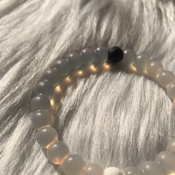 Classic & breast cancer light pink Lokai bracelets - Picture 6 of 11